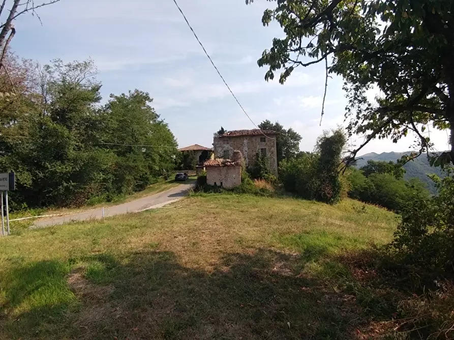 Immagine 3 di Rustico / casale in vendita  in Via Castello 45 a Monte San Pietro