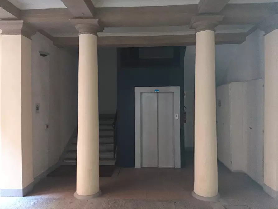 Immagine 16 di Bilocale in vendita  in Largo Porta Sant'Agostino 331 a Modena