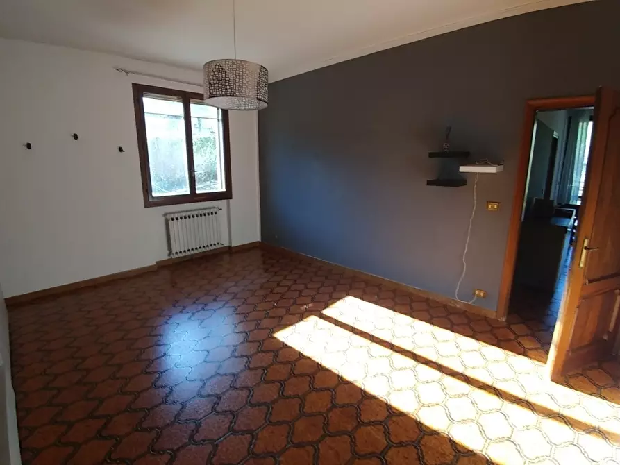 Immagine 9 di Trilocale in vendita  in Via dei Tozzi a Zocca