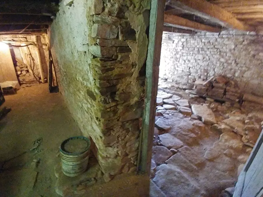 Immagine 17 di Rustico / casale in vendita  in Via della Pace 20 a Valsamoggia