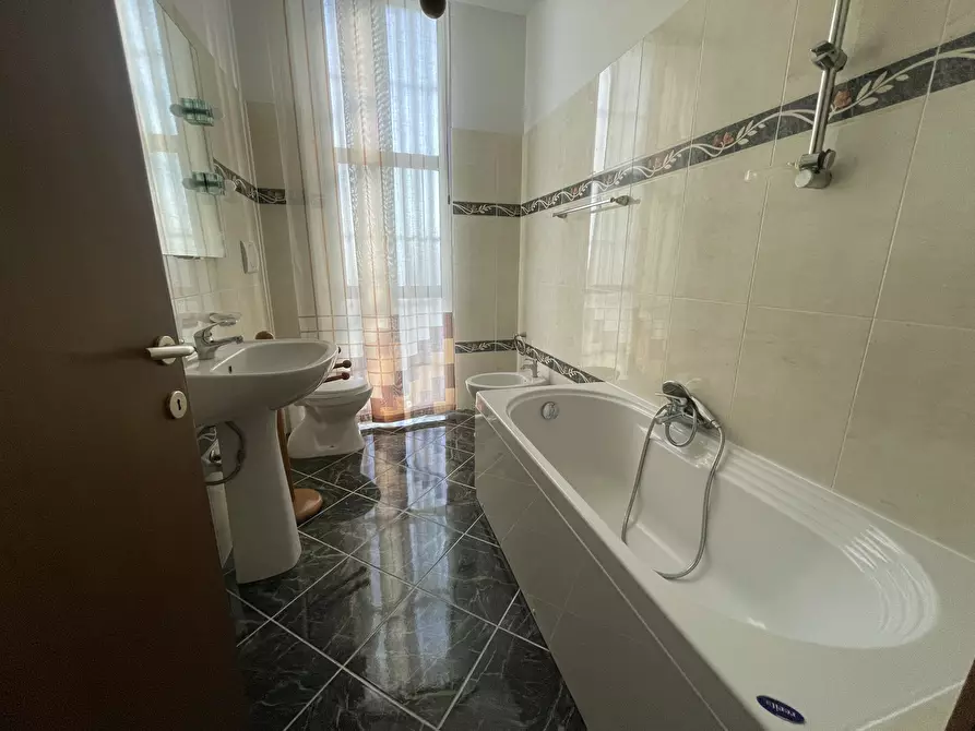 Immagine 15 di Trilocale in vendita  in Via Guido Baccelli a Modena