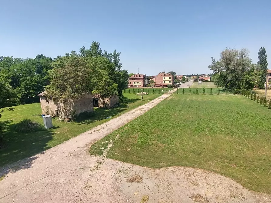 Immagine 21 di Villa in vendita  a Bomporto