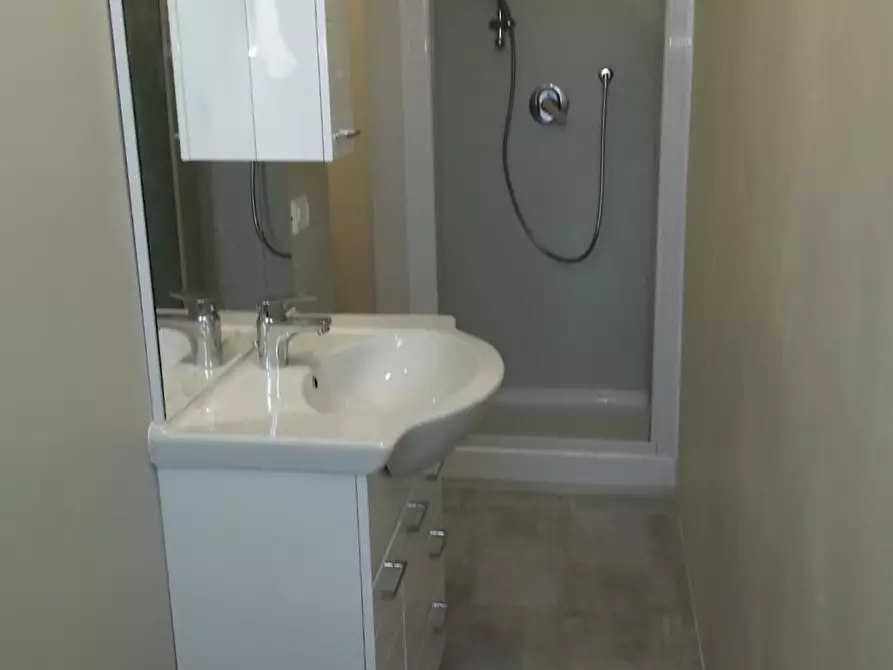 Immagine 2 di Stanza singola in affitto  in Via Emilia Est 470 a Modena