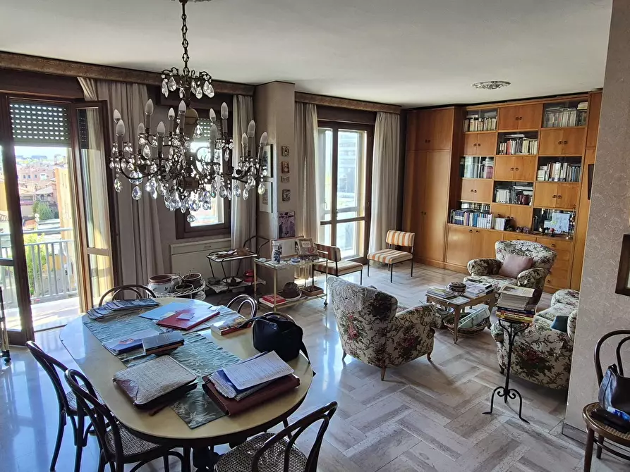 Immagine 2 di Quadrilocale in vendita  in Via Pietro Giardini 396 a Modena