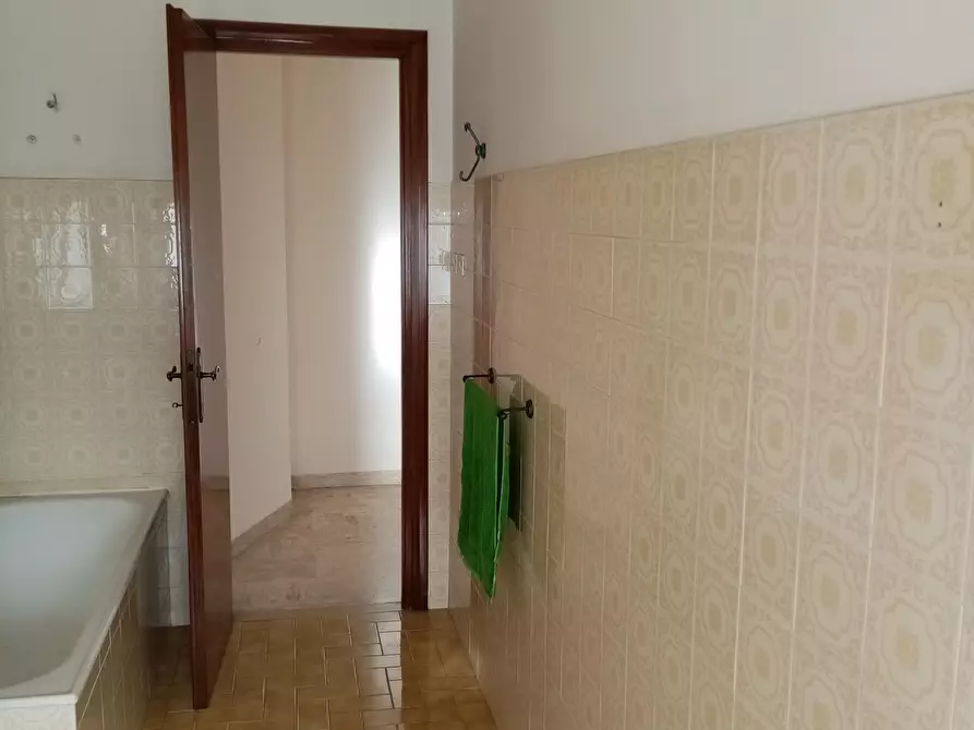 Immagine 23 di Quadrilocale in vendita  in Viale Giosuè Borsi 17 a Terni