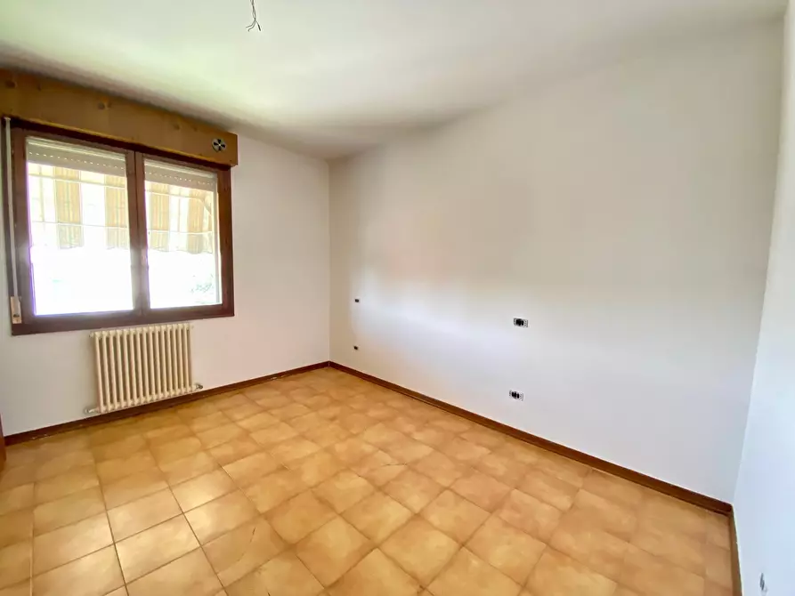 Immagine 13 di Trilocale in affitto  in via incao a Rovigo