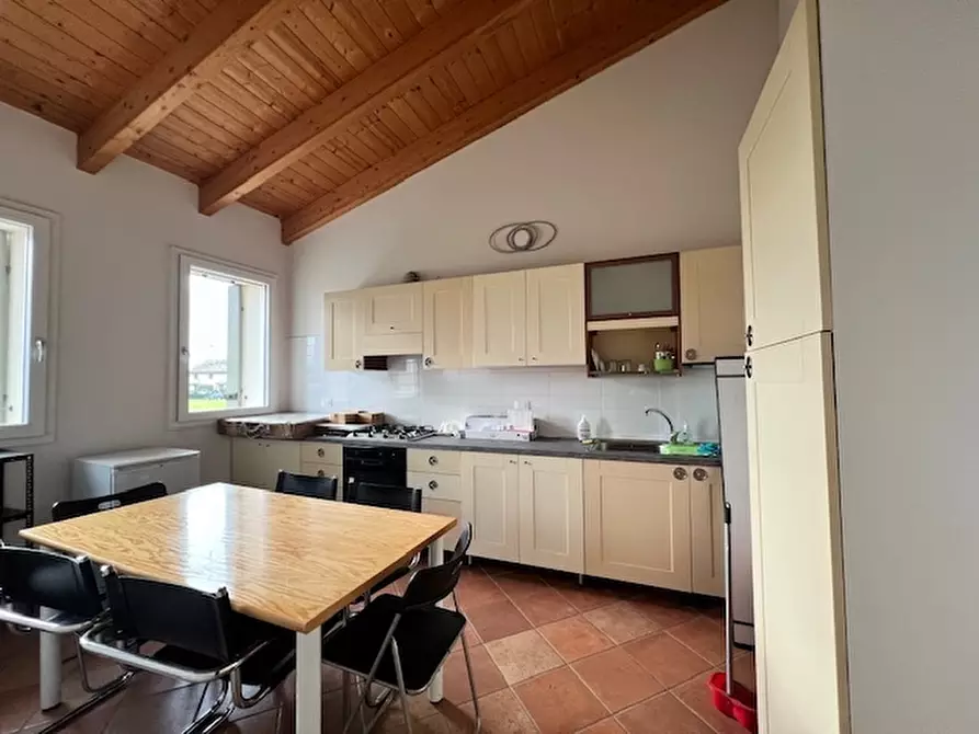 Immagine 11 di Villa in vendita  a Rovigo