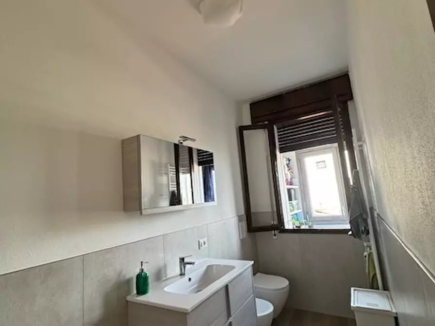 Immagine 2 di Porzione di casa in vendita  a Rovigo