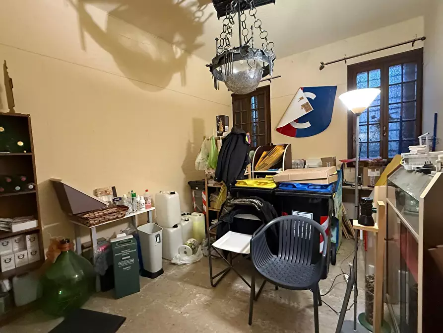 Immagine 4 di Tabaccheria in vendita  a Rovigo