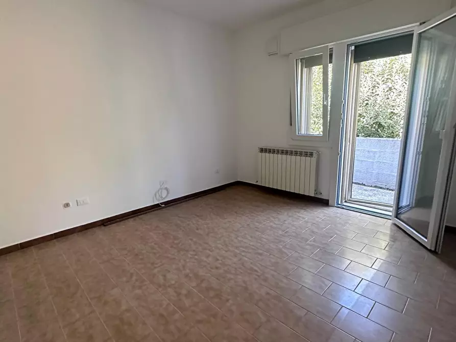 Immagine 1 di Bilocale in vendita  a Rovigo