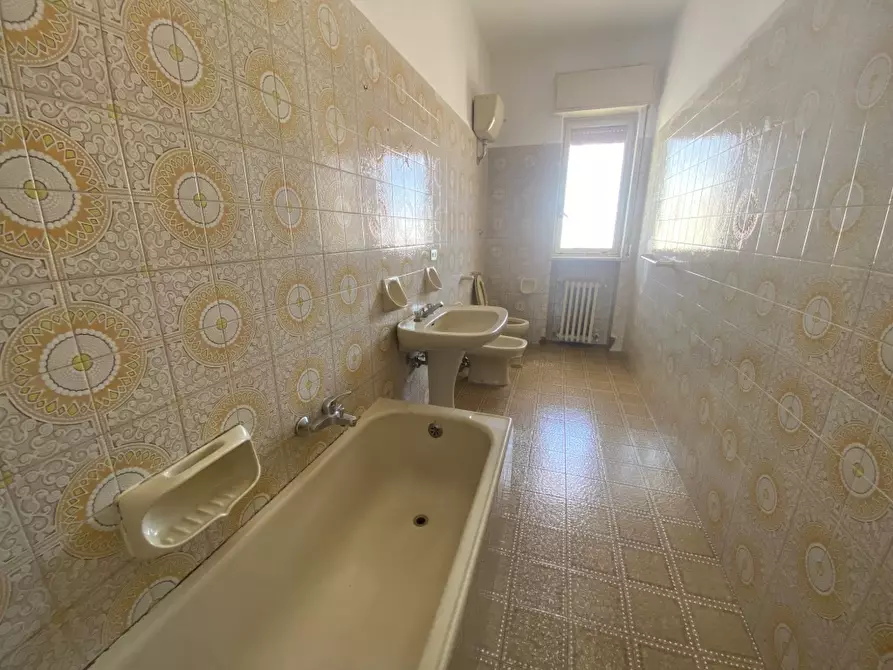 Immagine 6 di Quadrilocale in vendita  in Via Giusti 21 a Bari