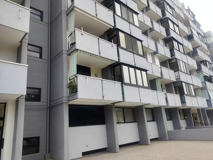 Immagine 2 di Trilocale in vendita  in Via Rocco di Cillo 1 a Bari