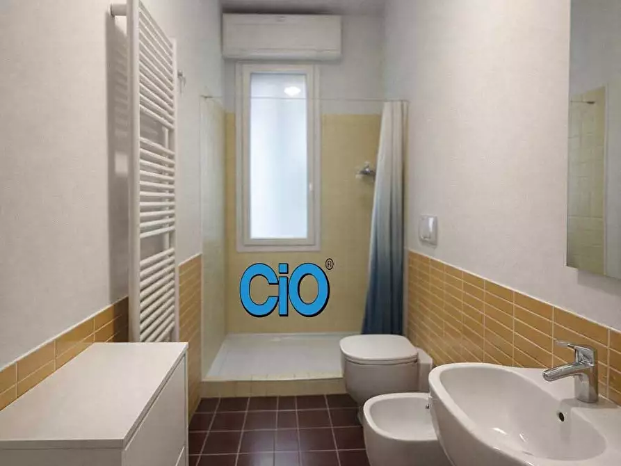 Immagine 5 di Bilocale in vendita  a Bologna