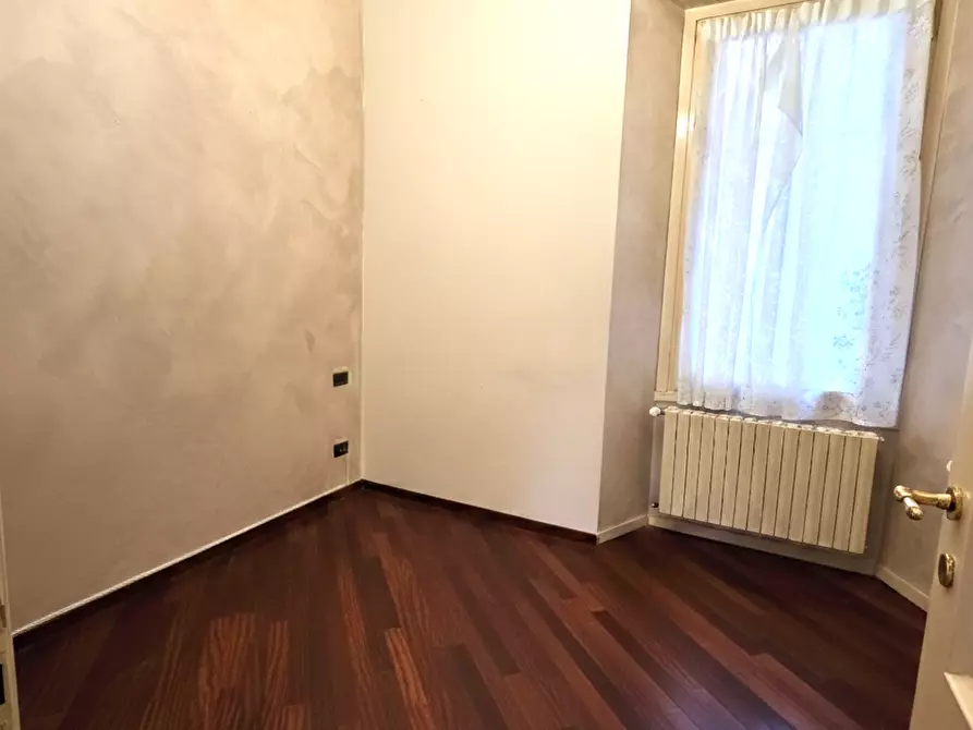 Immagine 11 di Quadrilocale in affitto  in Via Fratelli Porcellaga a Brescia