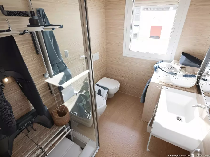 Immagine 23 di Trilocale in vendita  in Via Pietro Madonini a Uboldo