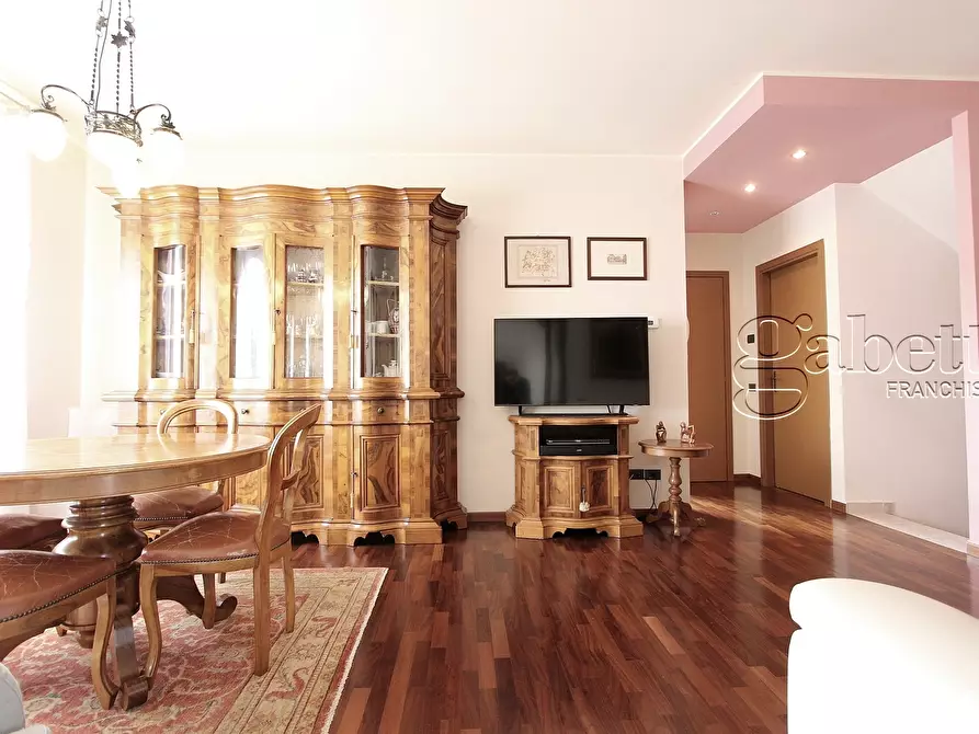 Immagine 10 di Villetta a schiera in vendita  in Via Cesare Battisti a Nerviano