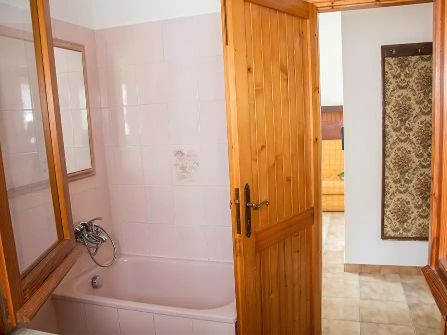 Immagine 16 di Villa in vendita  in Località Lombardi a Maiolo