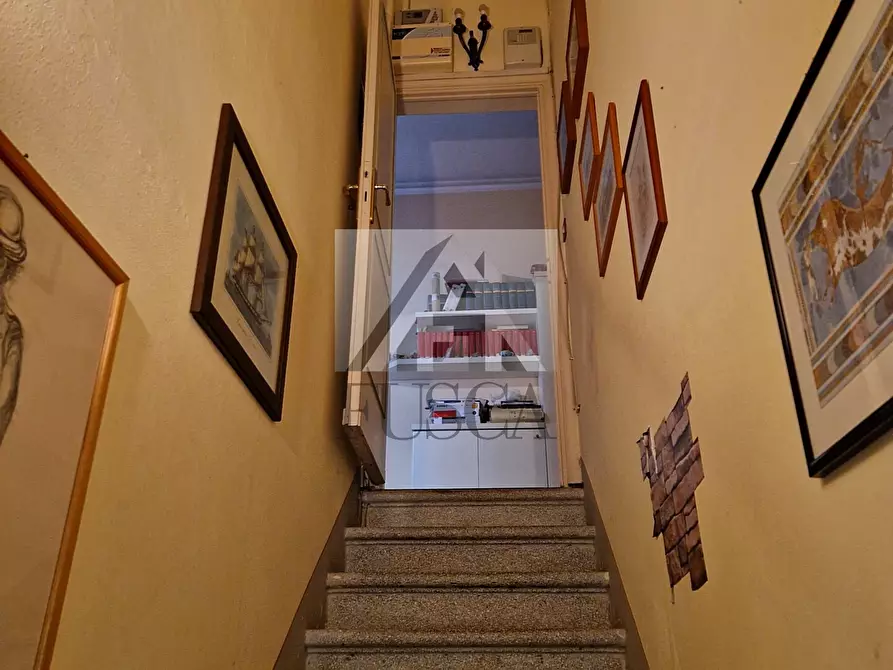 Immagine 22 di Villa in vendita  in Viale Alcide De Gasperi 37 a Lucca