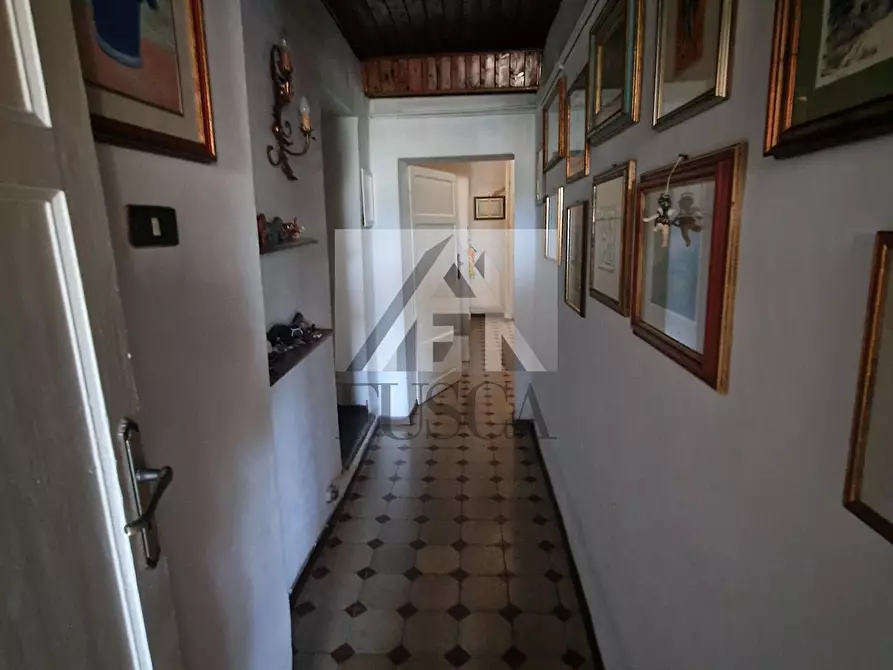 Immagine 14 di Pentalocale in vendita  in Via Sant'Andrea a Lucca