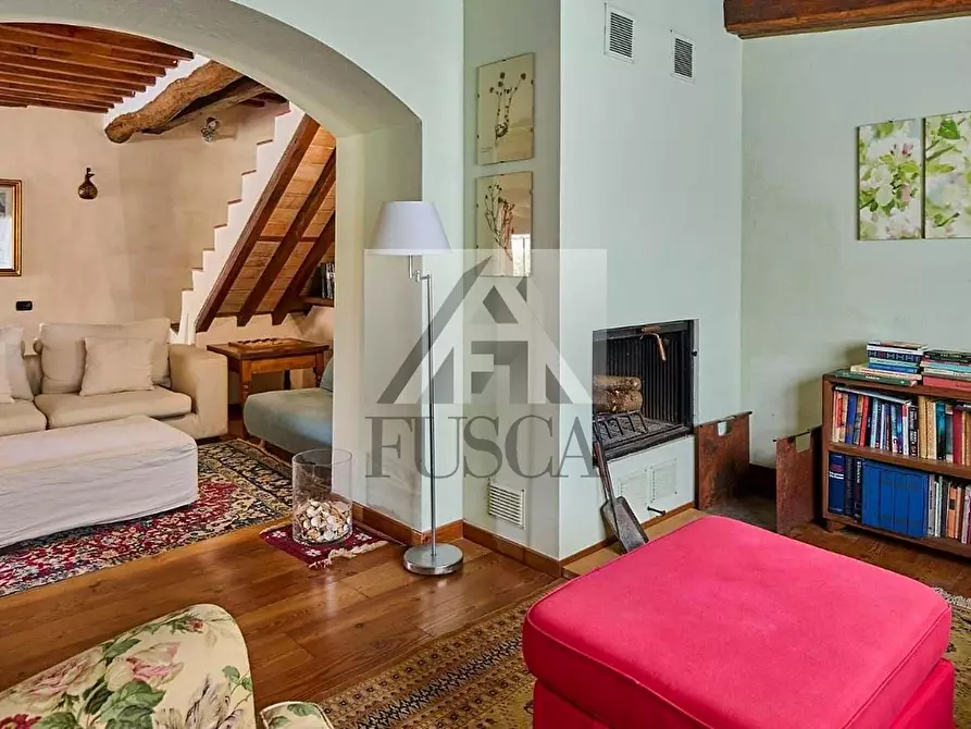 Immagine 18 di Villa in vendita  in Via Barsotto a Lucca