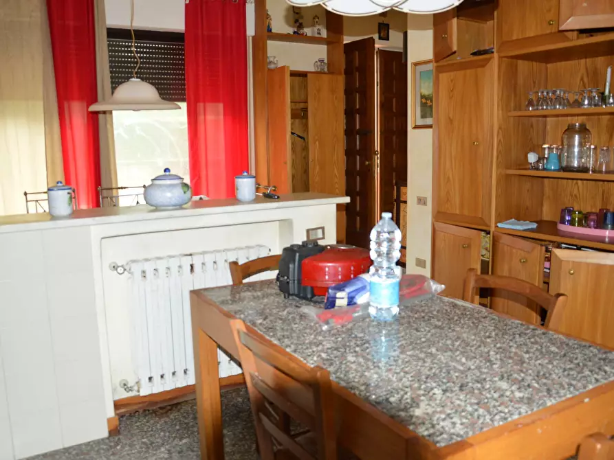 Immagine 12 di Villa in vendita  in Via della Chiesa XXIV a Lucca