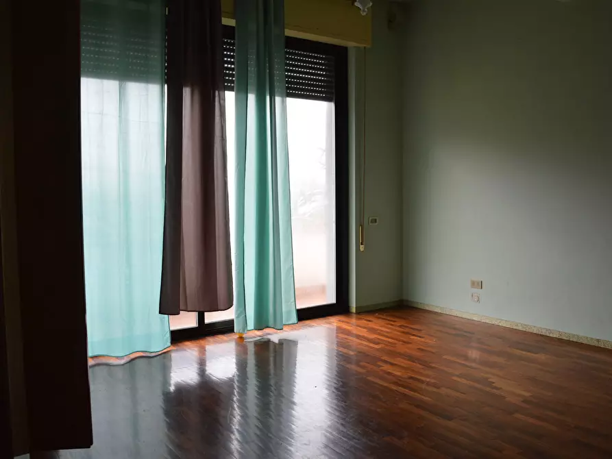 Immagine 23 di Villa in vendita  in Via della Chiesa XXIV a Lucca