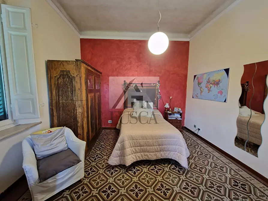 Immagine 28 di Villa in vendita  in Via Enrico Pea a Lucca