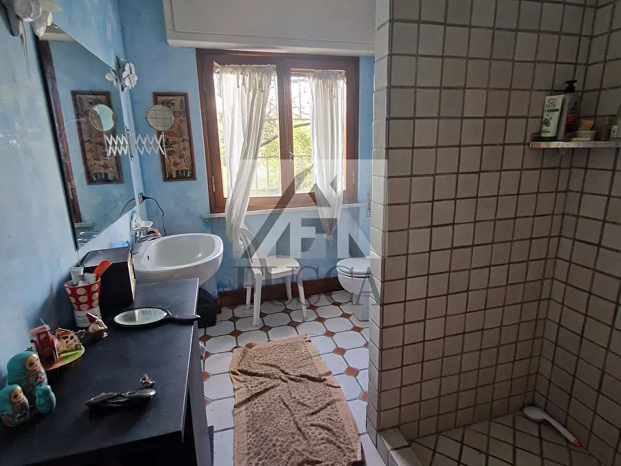 Immagine 35 di Villa in vendita  in Via Ceppo di Melo a Lucca