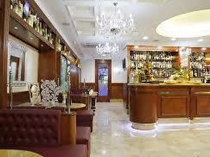 Immagine 3 di Bar / Ristorante in vendita  in Via Sarzanese a Lucca