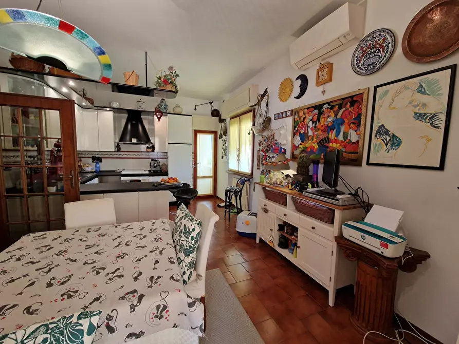 Immagine 7 di Villa in vendita  in Via del Bozzo a Lucca