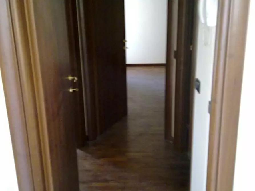 Immagine 13 di Trilocale in vendita  in Traversa I Via Romana a Lucca