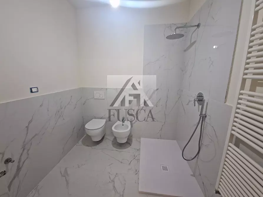 Immagine 11 di Pentalocale in vendita  in Via San Paolino a Lucca