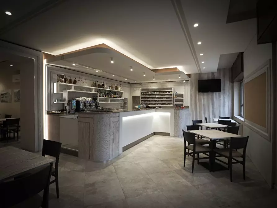 Immagine 5 di Bar / Ristorante in vendita  in Via Sottomonte a Lucca