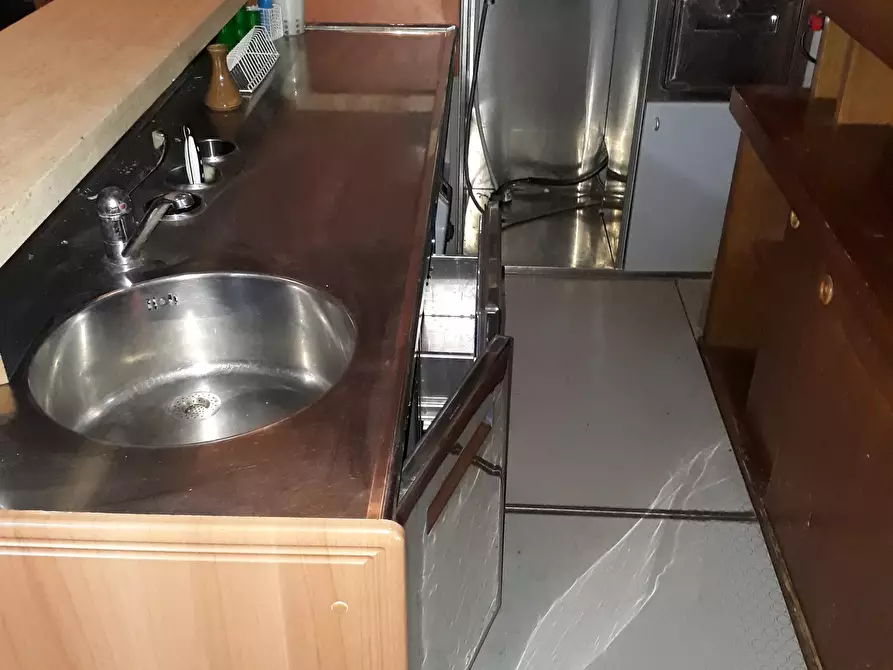 Immagine 17 di Bar / Ristorante in vendita  in porcari a Lucca