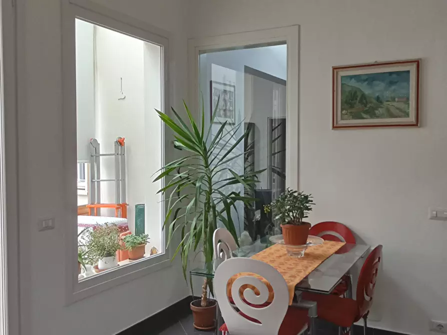 Immagine 11 di Casa semindipendente in vendita  a Viareggio