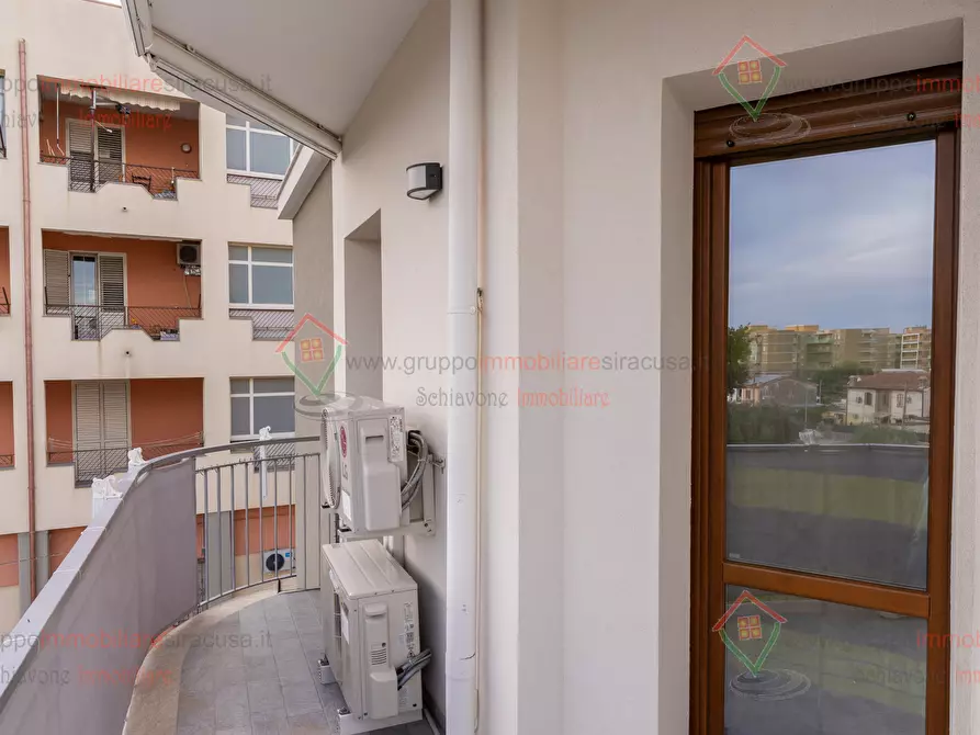 Immagine 24 di Trilocale in vendita  a Siracusa