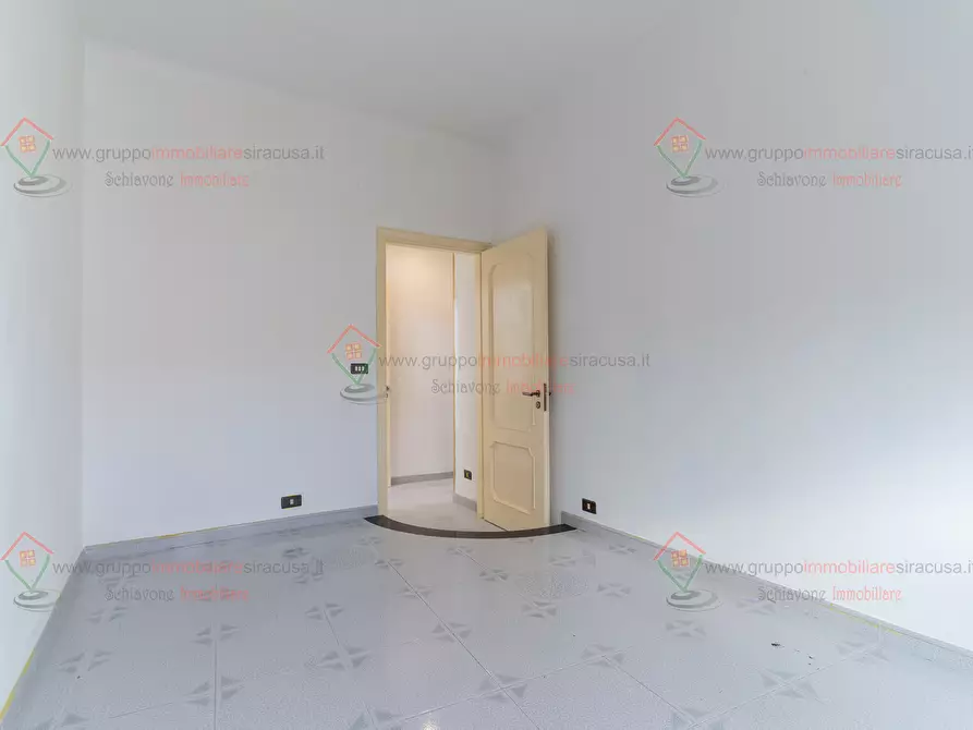 Immagine 13 di Attico in vendita  a Floridia