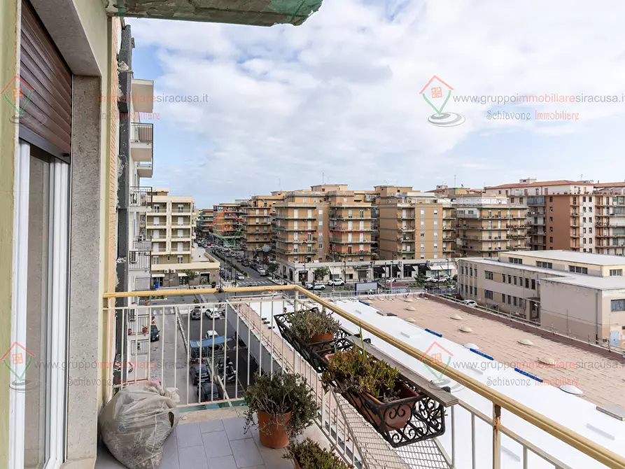 Immagine 22 di Pentalocale in affitto  a Siracusa