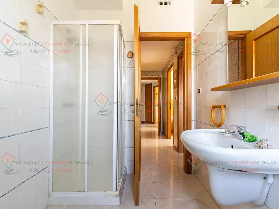 Immagine 14 di Pentalocale in vendita  a Siracusa