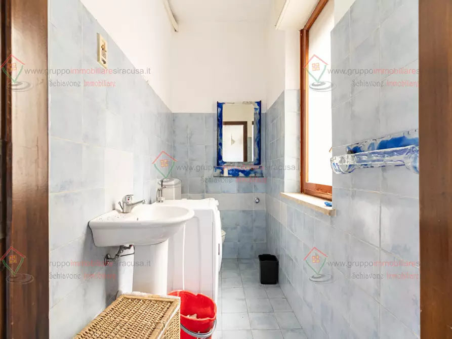 Immagine 16 di Pentalocale in vendita  a Siracusa