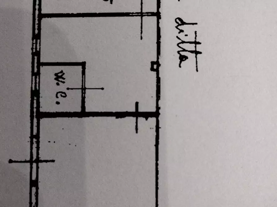 Immagine 16 di Locale commerciale in vendita  a Siracusa