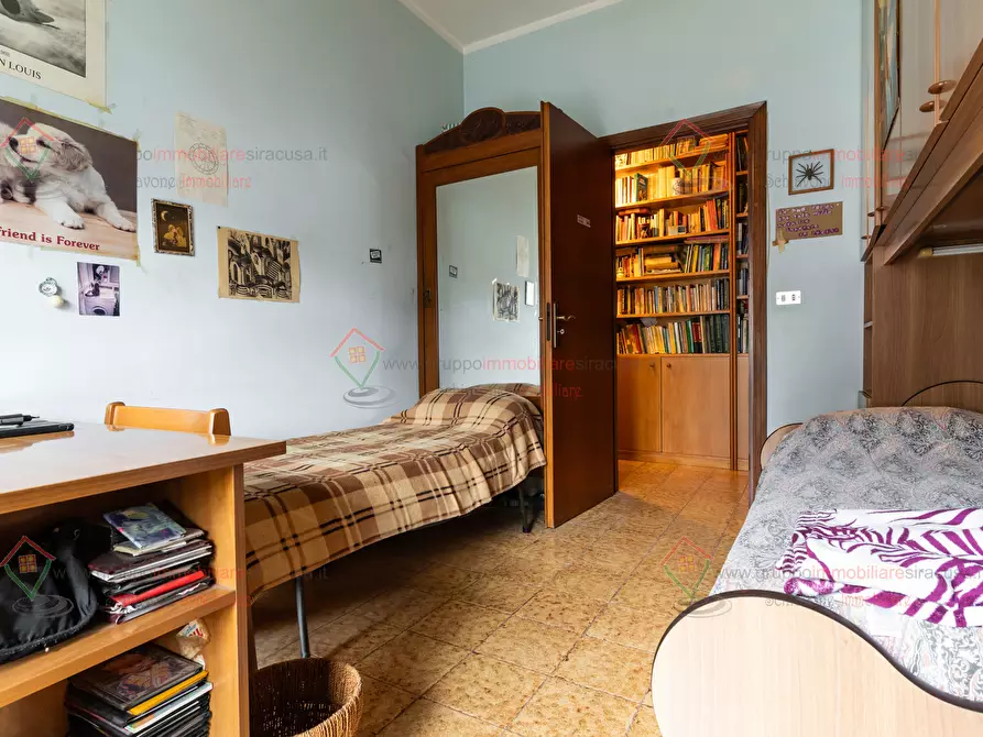 Immagine 15 di Quadrilocale in vendita  a Siracusa
