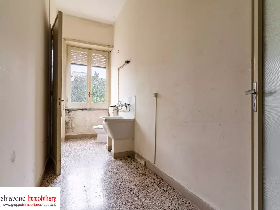 Immagine 22 di Pentalocale in vendita  a Siracusa