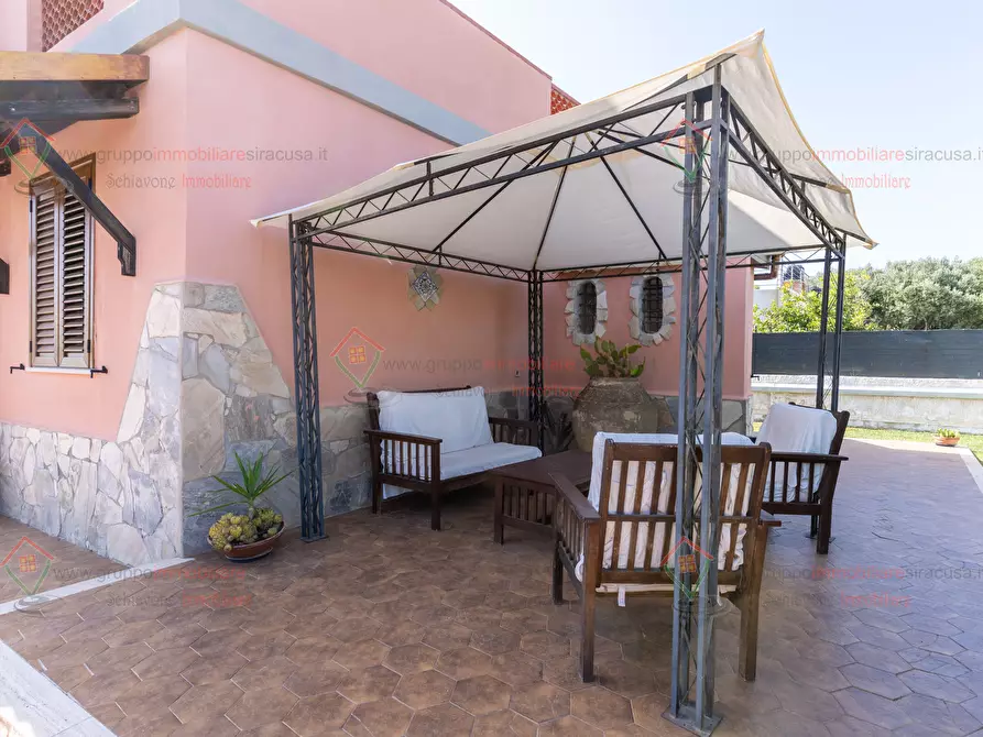 Immagine 31 di Villa in vendita  a Siracusa