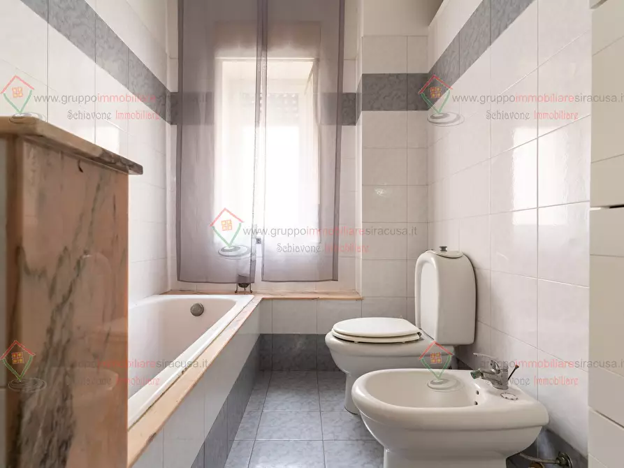 Immagine 10 di Pentalocale in vendita  a Siracusa