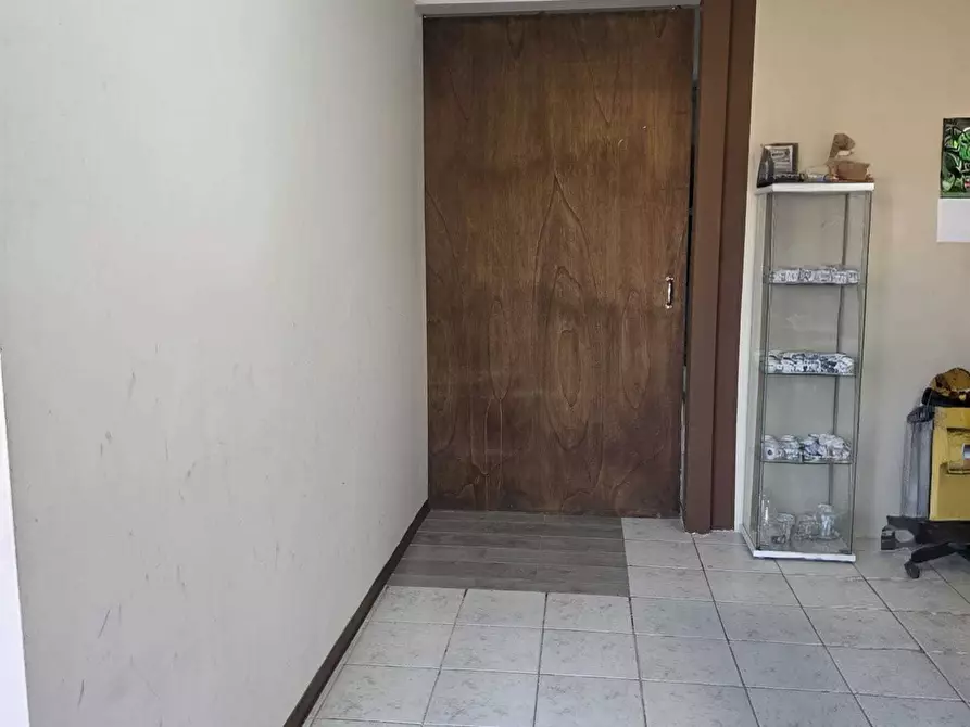 Immagine 6 di Magazzino in vendita  a Siracusa