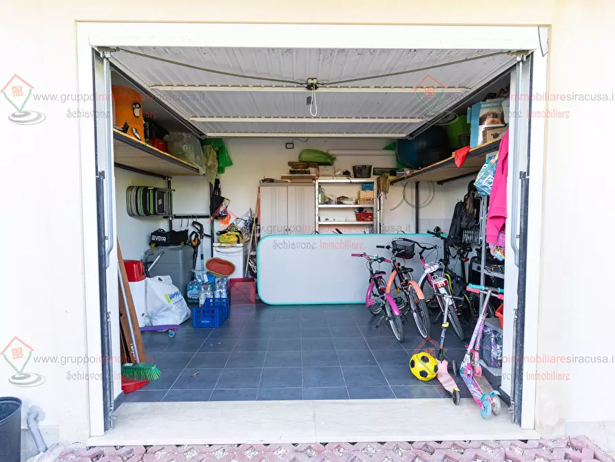 Immagine 38 di Casa bifamiliare in vendita  a Siracusa