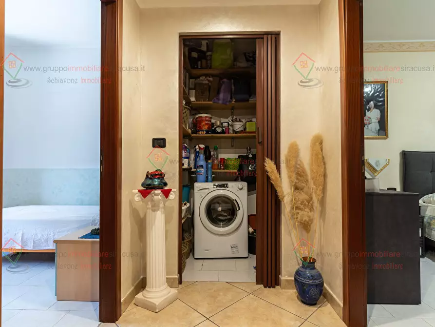 Immagine 17 di Quadrilocale in vendita  a Floridia