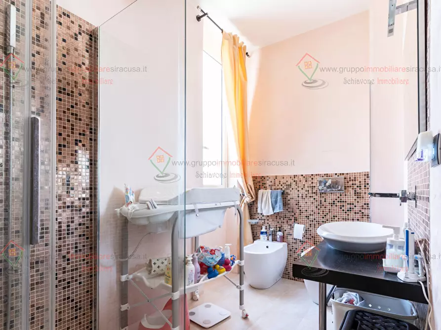 Immagine 14 di Trilocale in vendita  a Siracusa