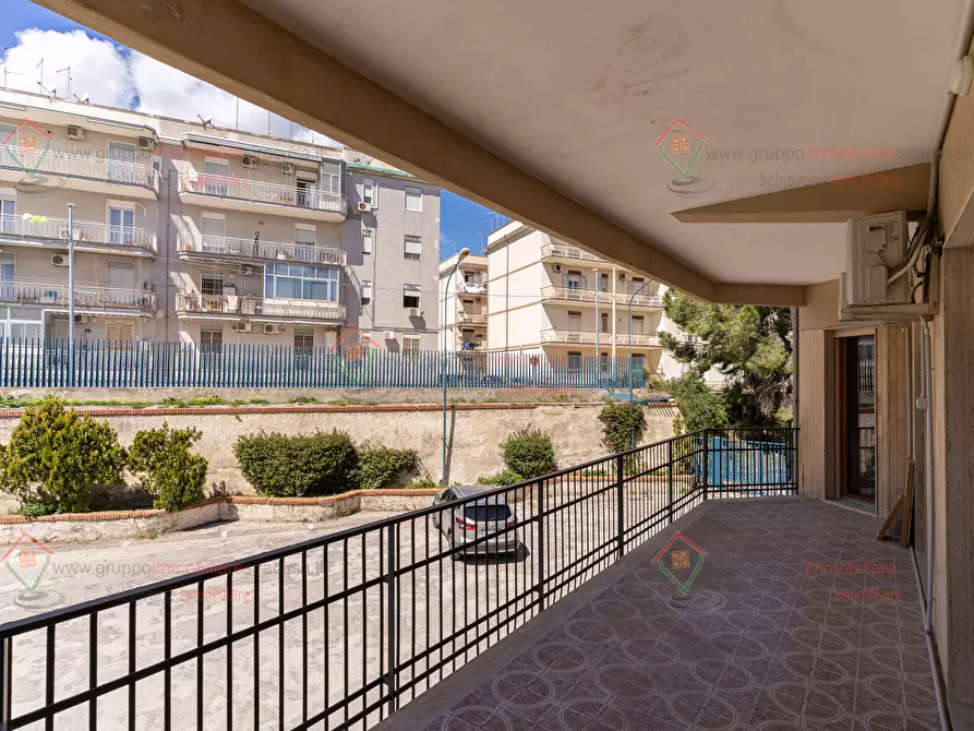 Immagine 17 di Appartamento in affitto  a Siracusa